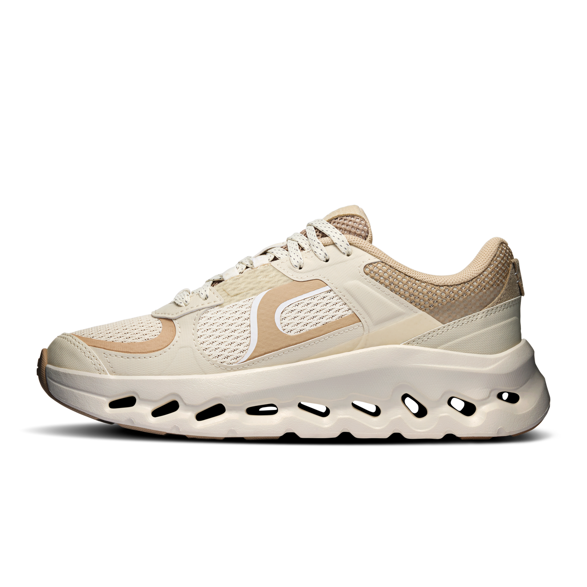 On Cloudtilt Arc women's Grain Ivory, textured overlay and heel detail