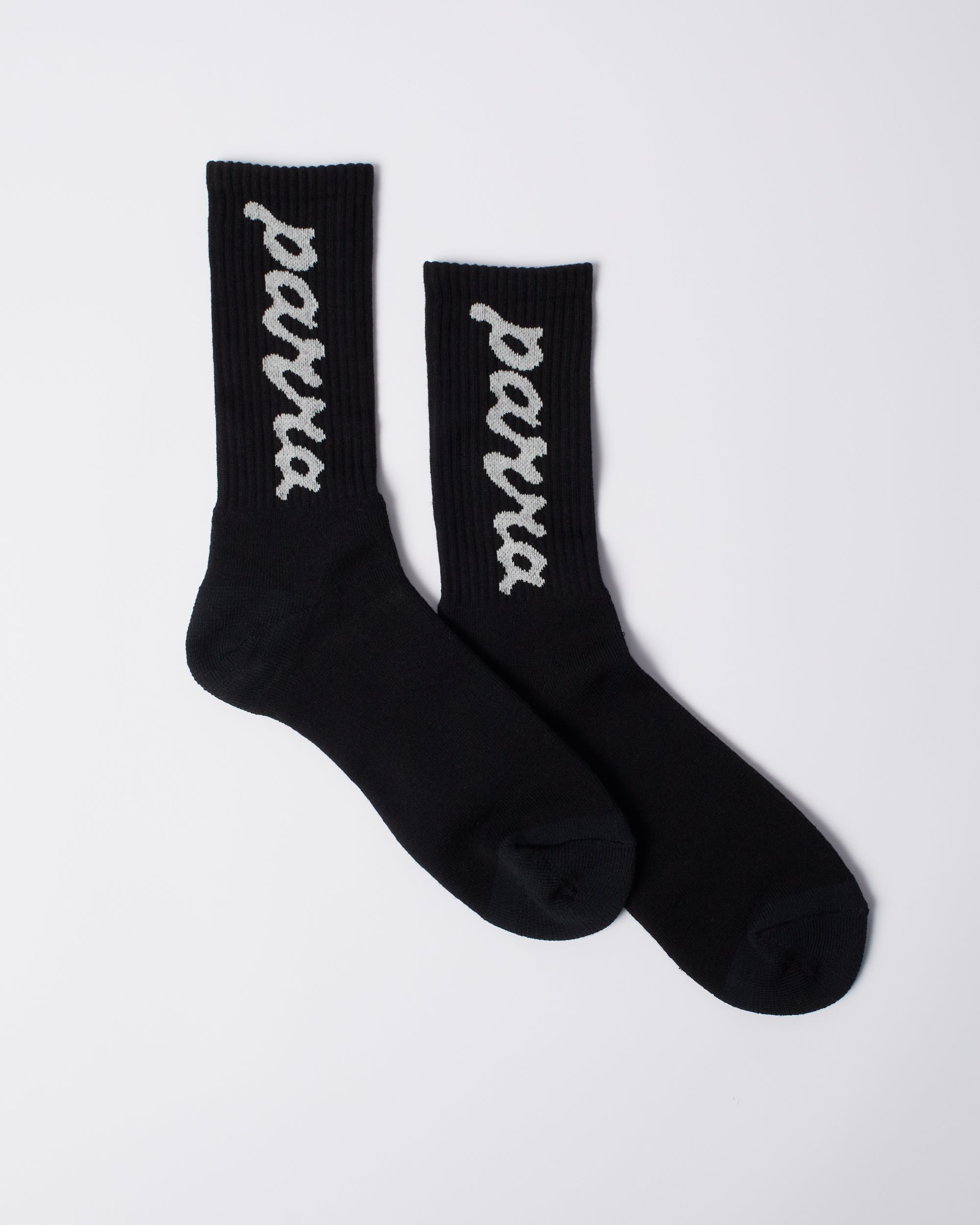 Parra Lowercase Scriptlogo crew socks in black — crew height