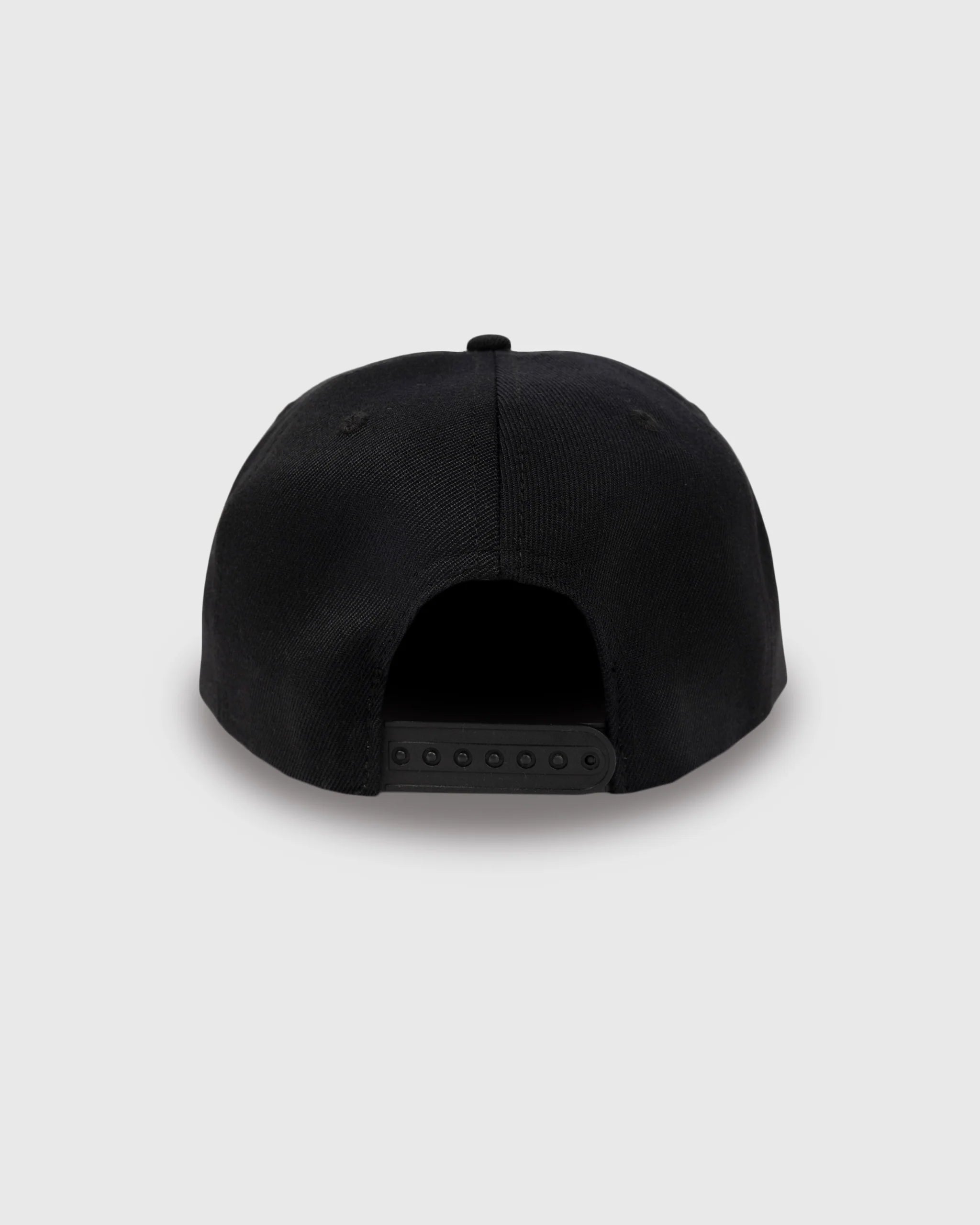 Pleasures Atmosphere Snapback Black