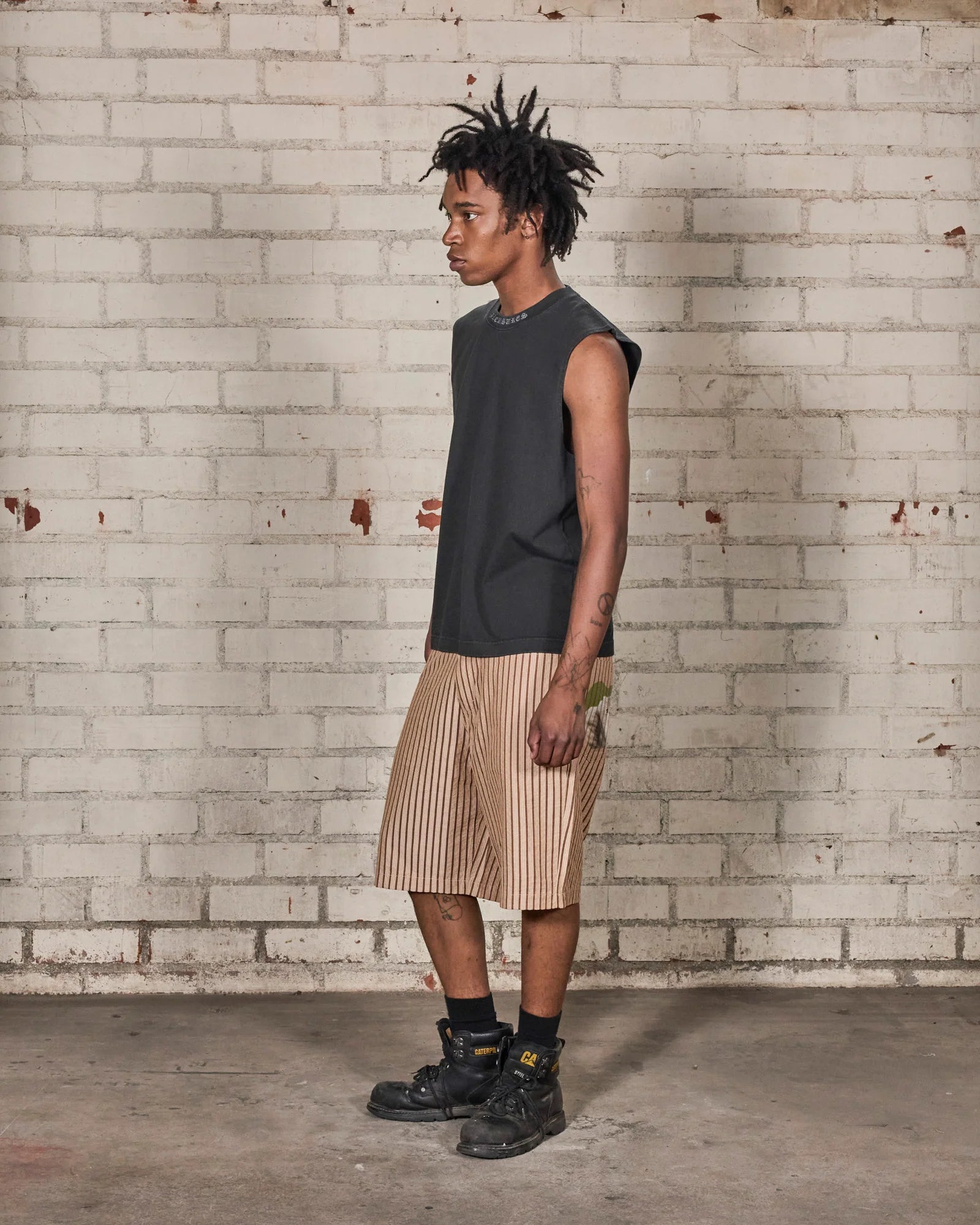 Pleasures Sorrow Sleeveless Shirt Black
