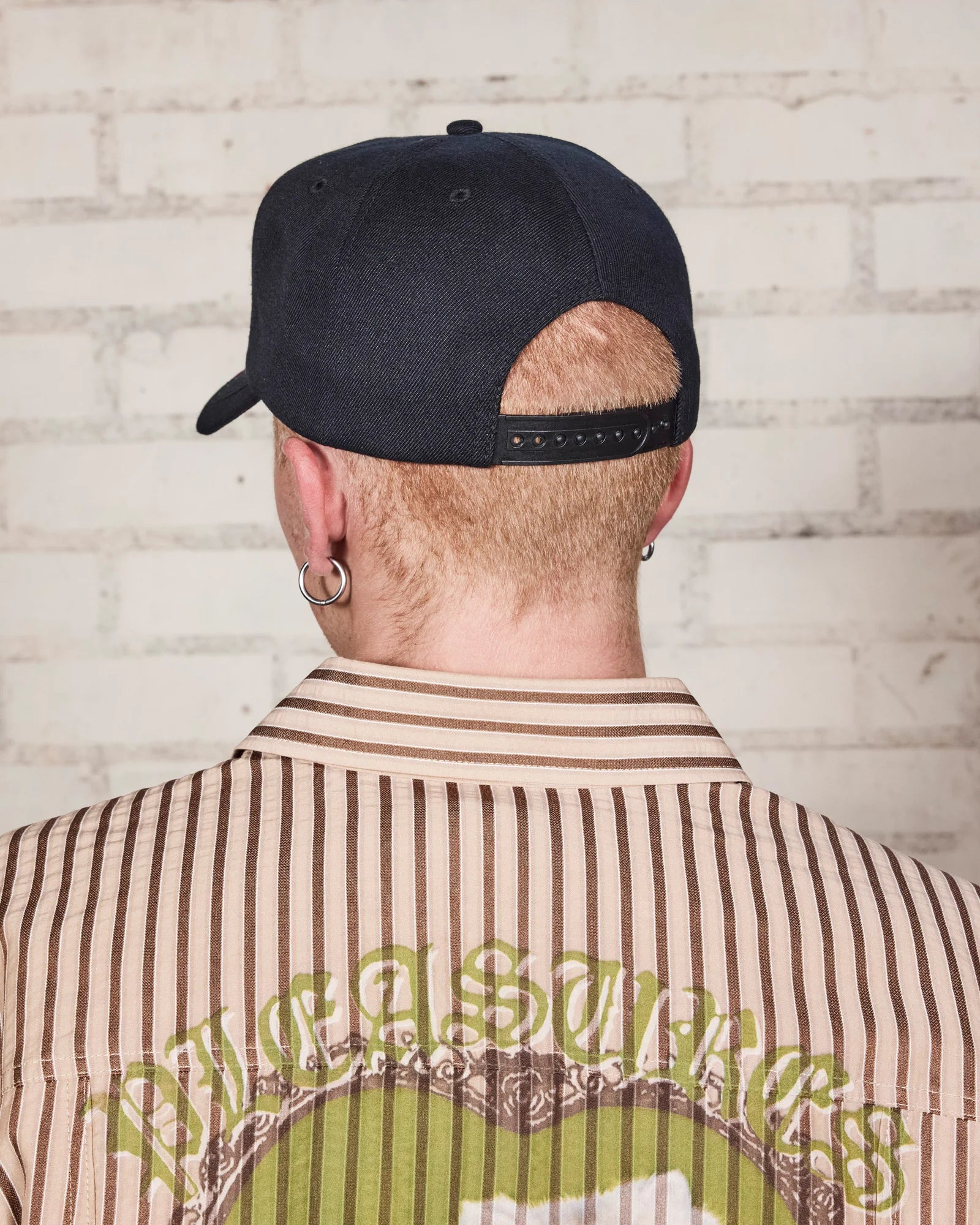 Pleasures Atmosphere Snapback Black