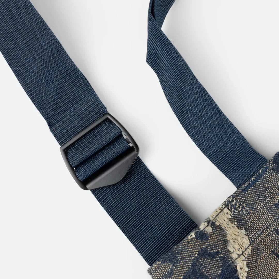 Dime MTL Distressed Messenger Bag - Gallery Streetwear