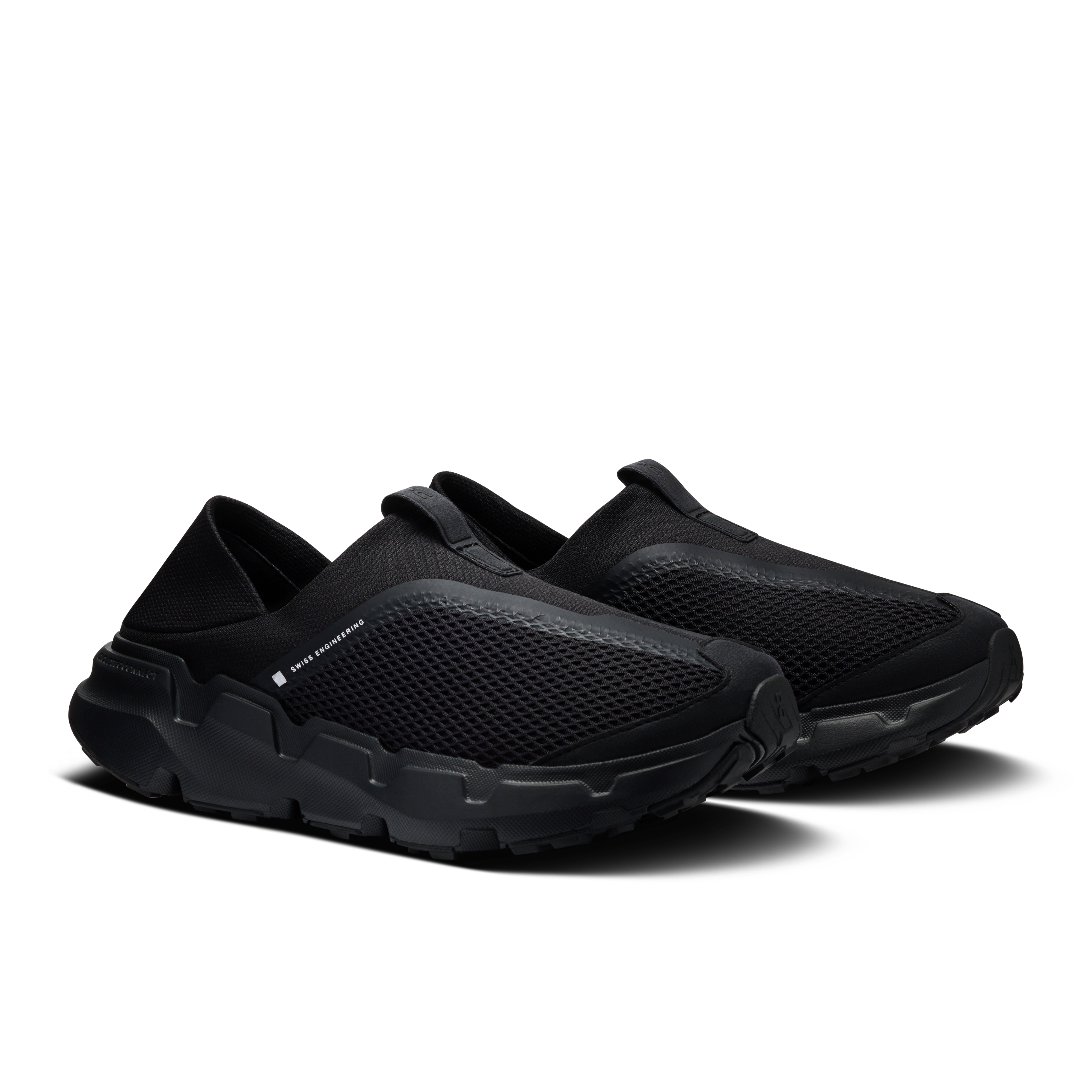On Cloudsoma Moc women's black, angled view