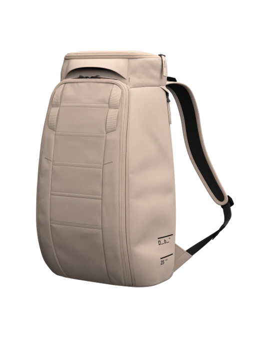D_b_ | Hugger Backpack 25L 4