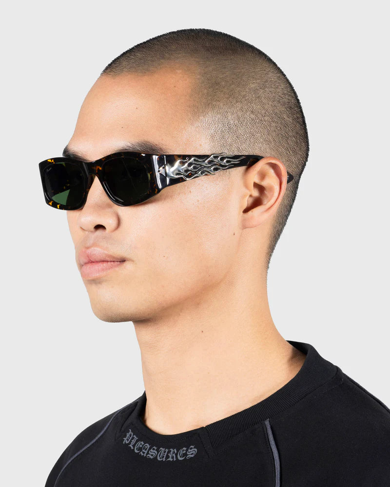 Pleasures x Akila | Eazy Sunglasses Tortoise model