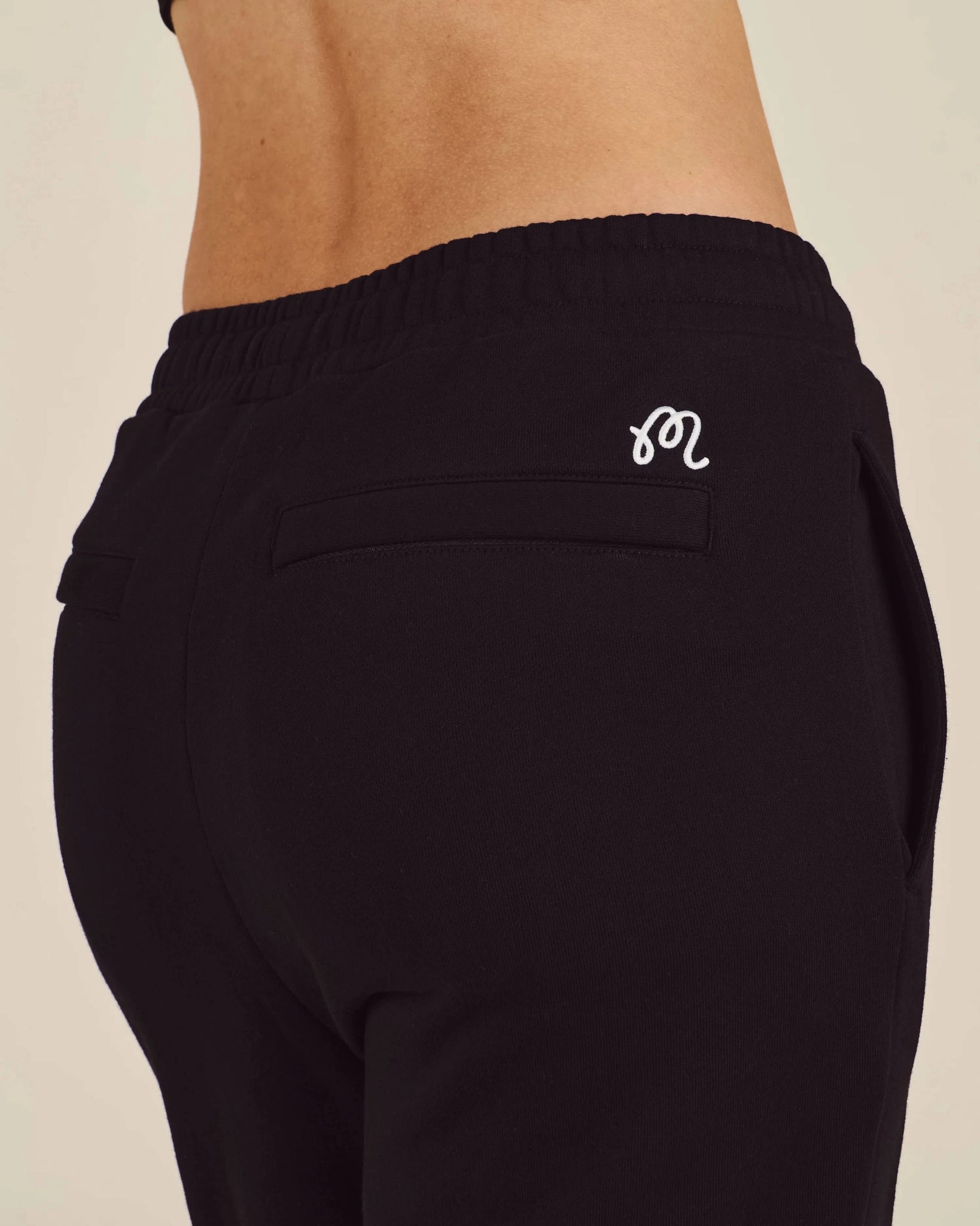 Malbon Golf Womenâs Delilah Sweatpant â Black - Gallery Streetwear