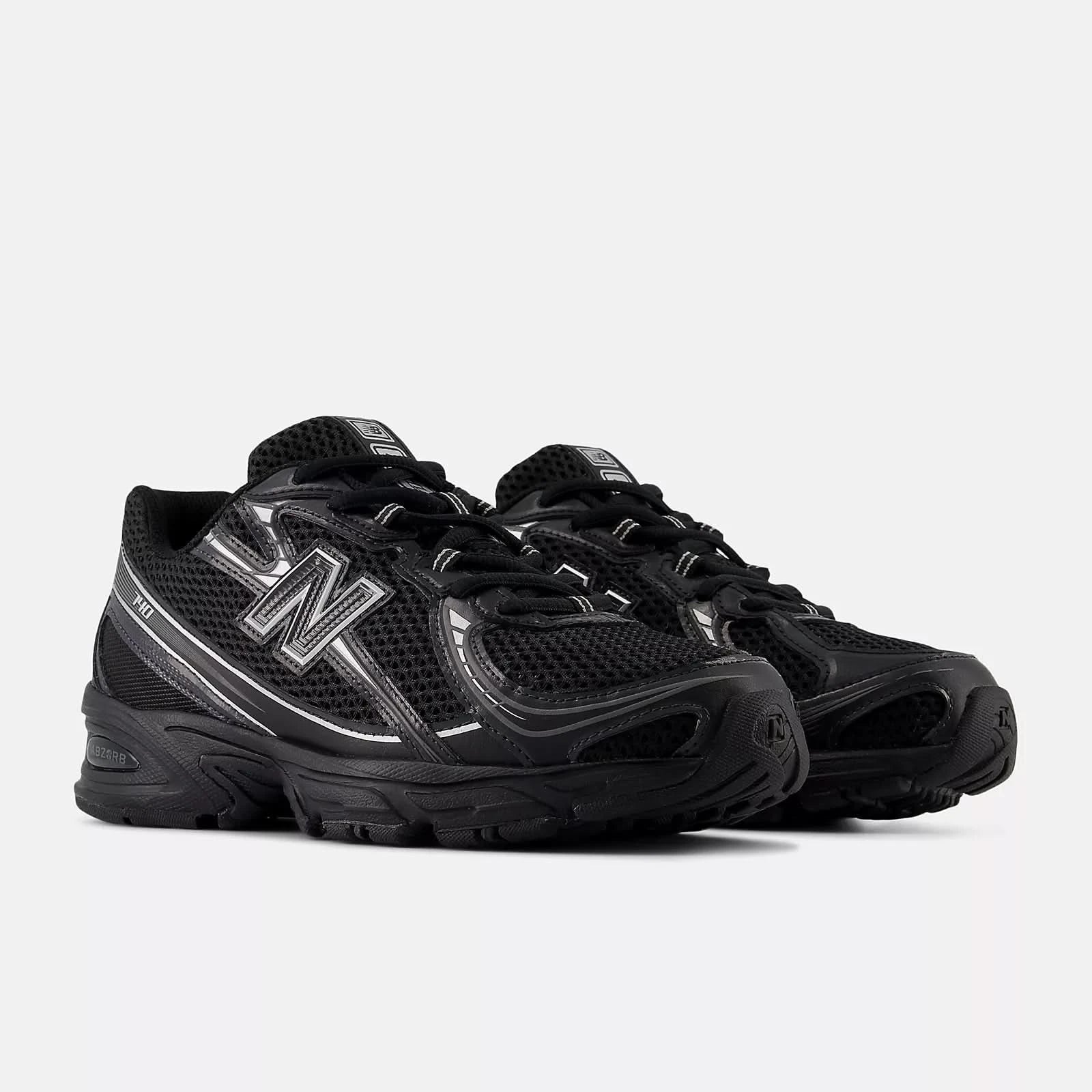 New Balance shoe | 740 – Black/Silver Metallic - Gallery Streetwear