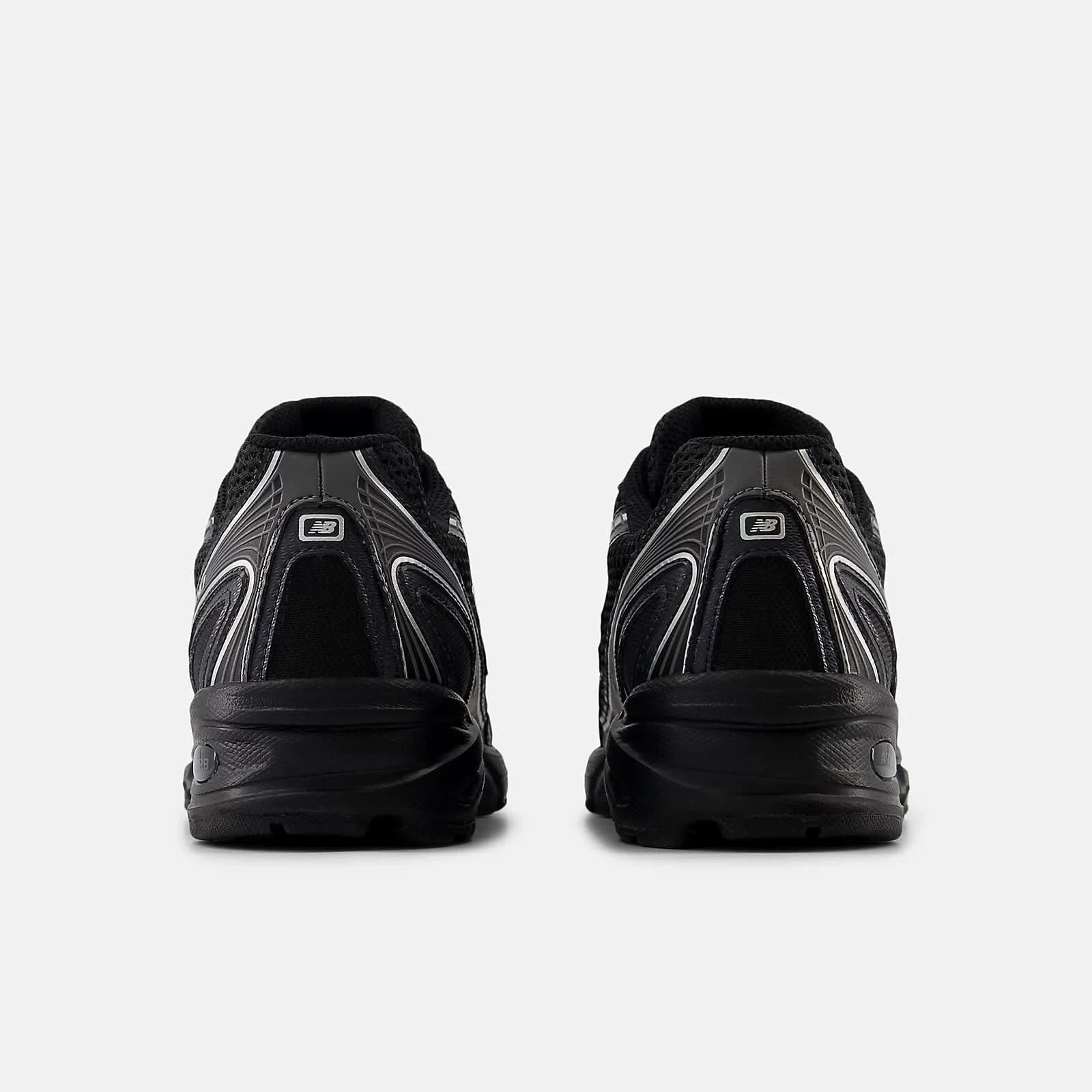 New Balance shoe | 740 – Black/Silver Metallic - Gallery Streetwear