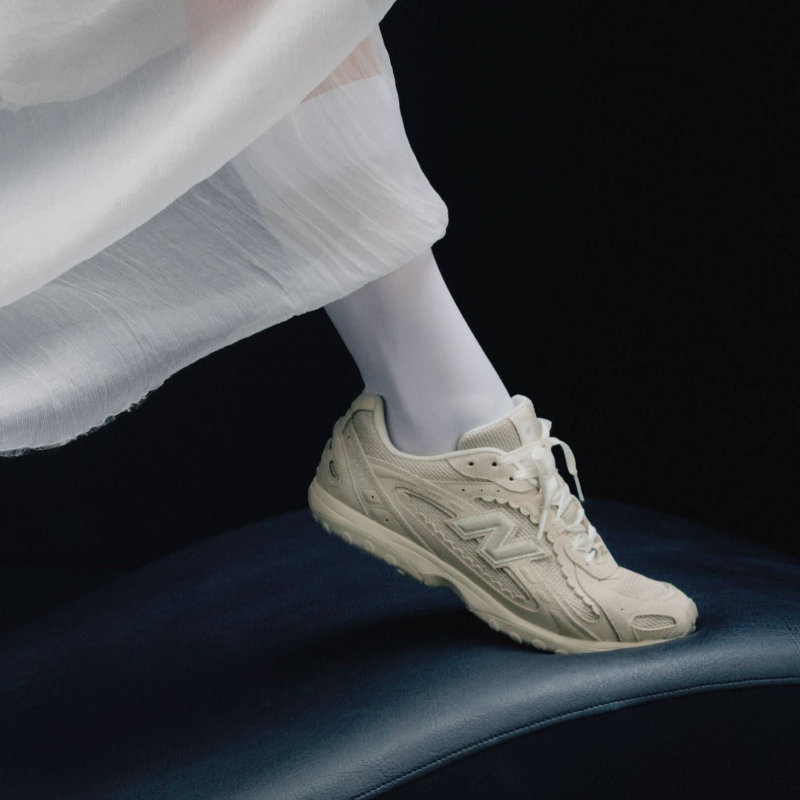 New Balance Women's 204L Shoe - Sea Salt / Linen - Gallery Streetwear