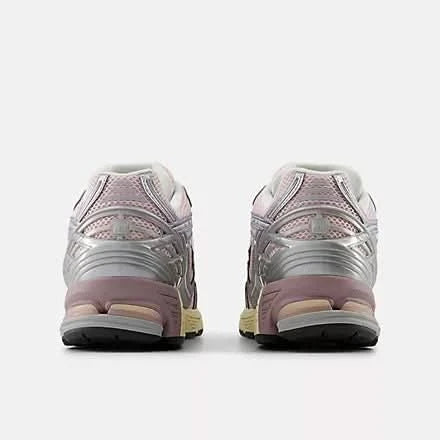 New Balance | W's 1906r Rose Sugar Pearl Grey - Gallery Streetwear
