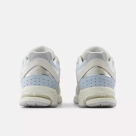 New Balance w's 2002R – Reflection with Light Blue Chrome Sneaker - Gallery Streetwear