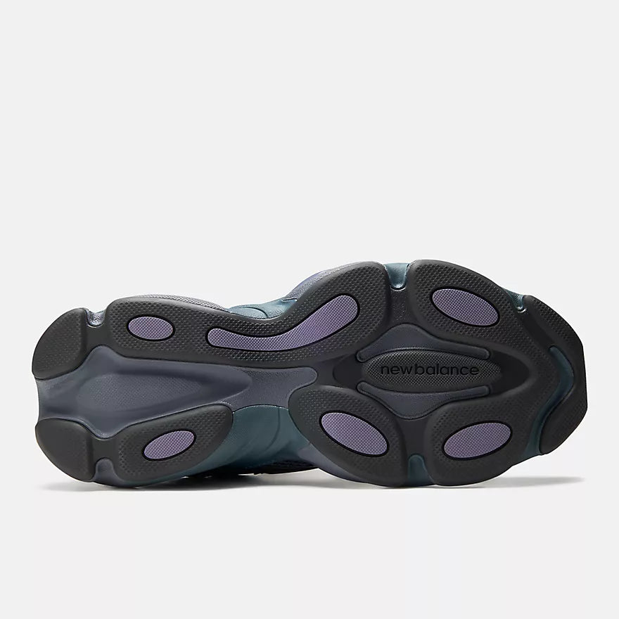 New Balance 983 Shadow Blue, outsole tread pattern