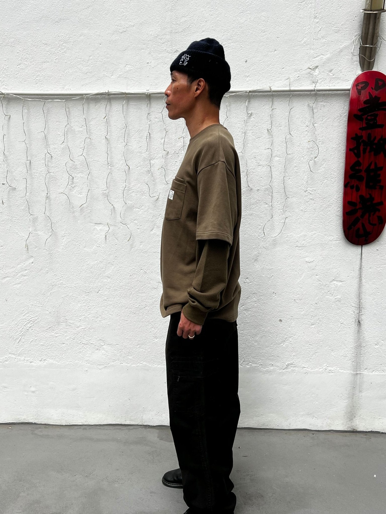 Victoria HK QueenHead Cuff Beanie - Gallery Streetwear