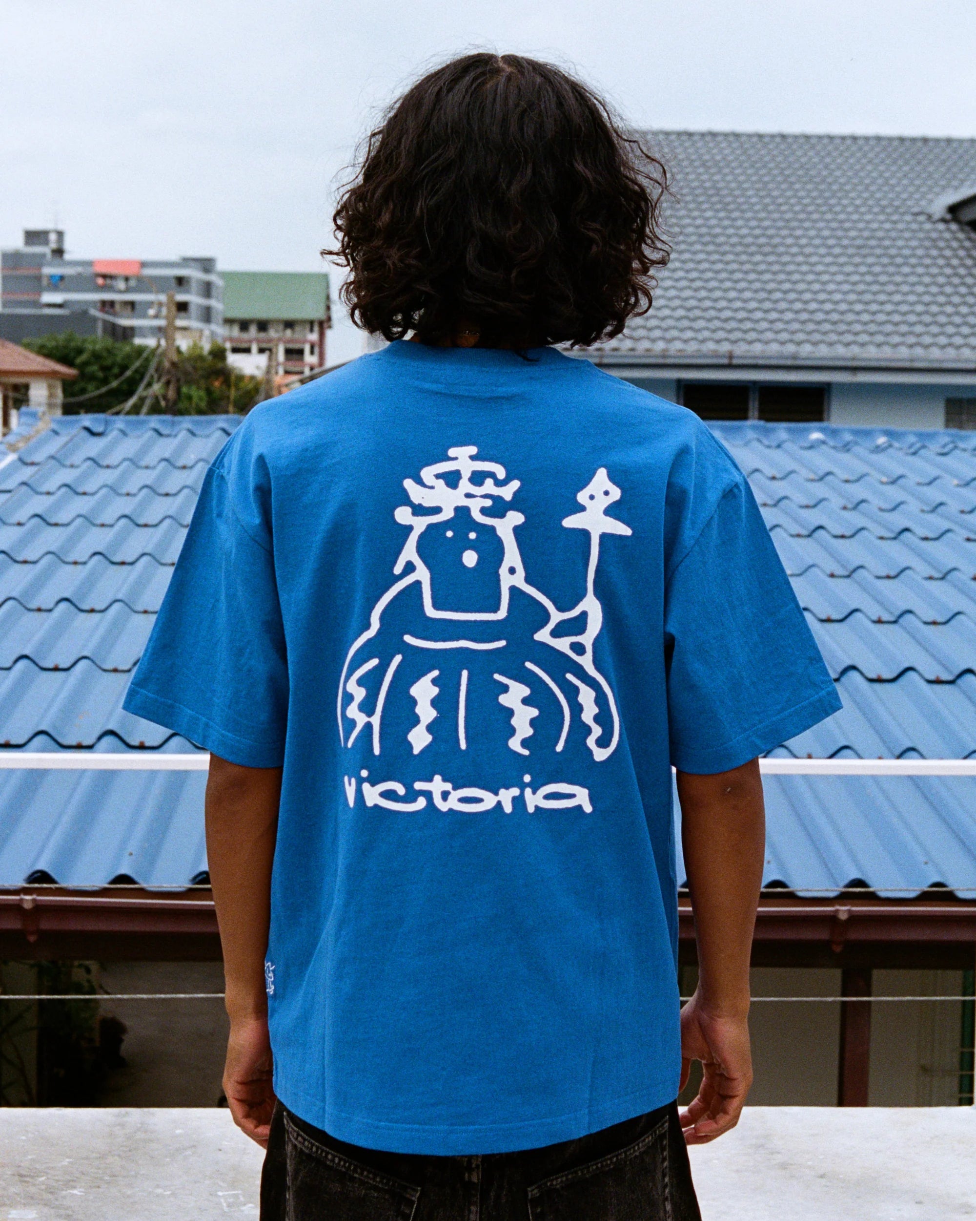 Victoria HK Full Bod S/S Tee – Royal