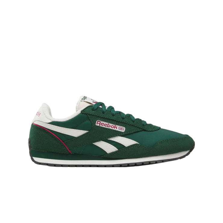 Reebok | W&