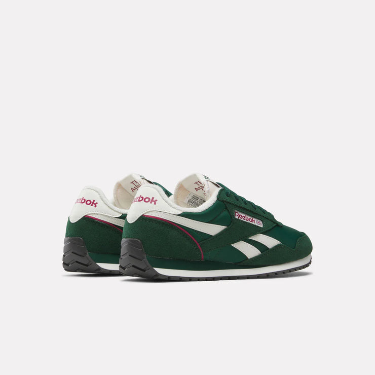 Reebok | W&