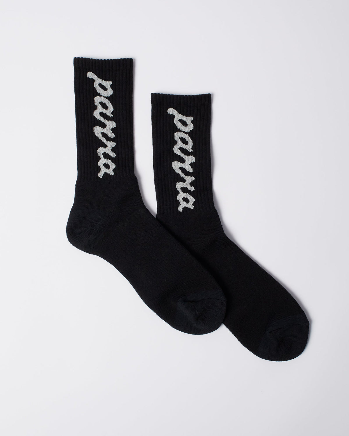 Parra Lowercase Scriptlogo crew socks in black — crew height