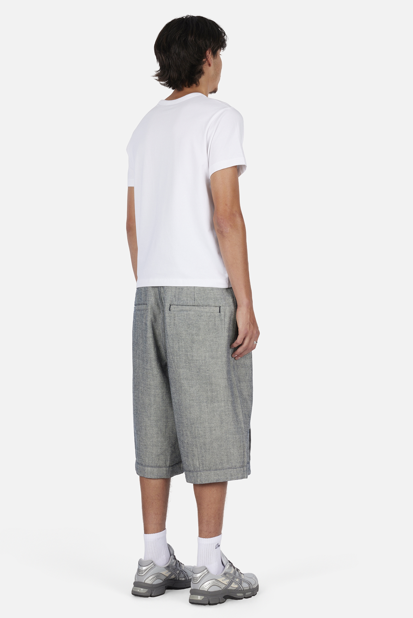 Dime MTL Pleated Baggy Denim Shorts Reversed Indigo — worn by model
