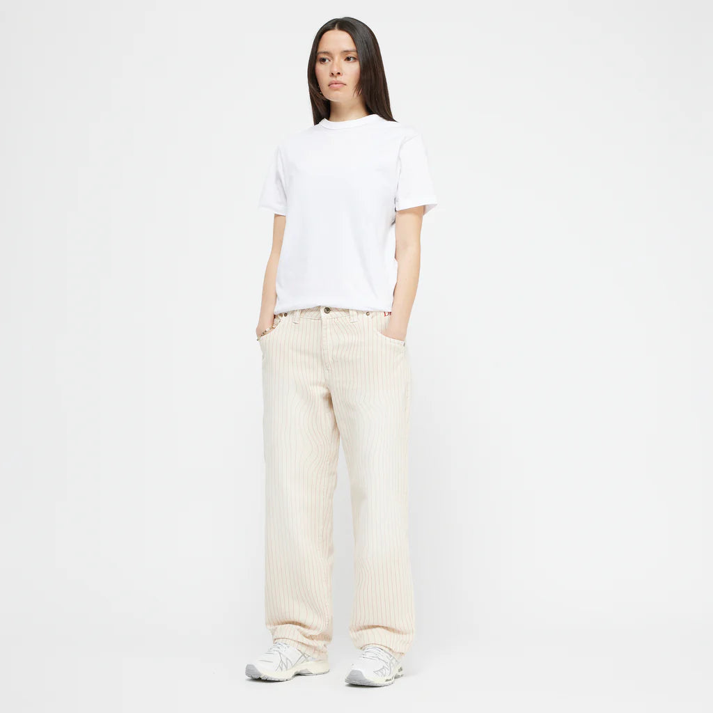 Dime MTL | Relaxed Denim Warm White (Striped) - model