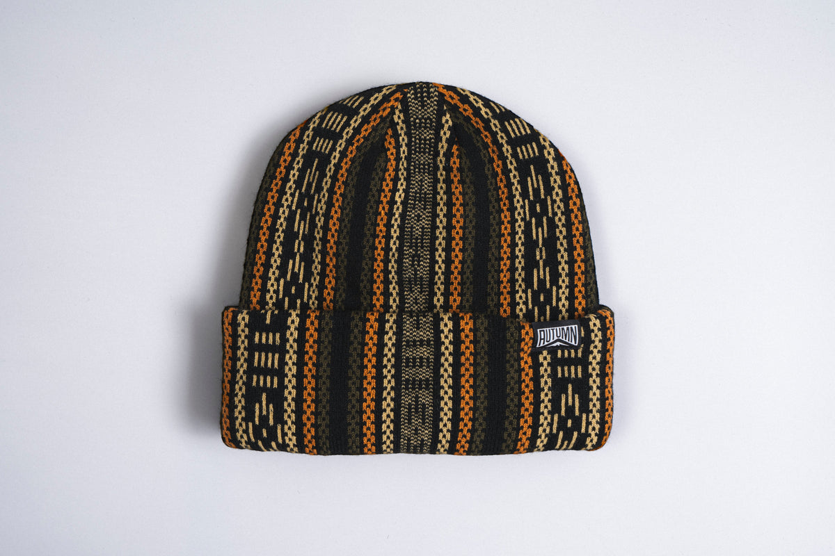 Autumn Knapsack Beanie in Black