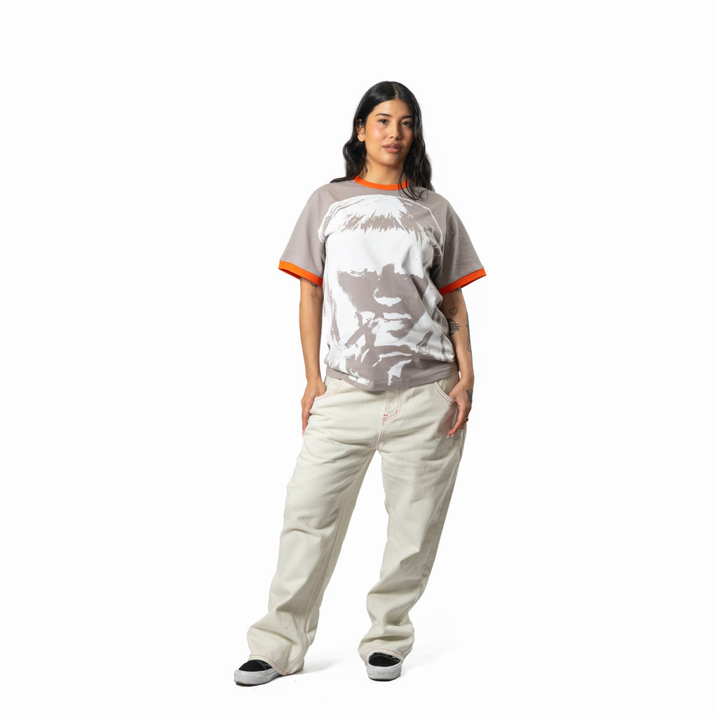 Hoddle Teenage Smoker Tee grey – worn front