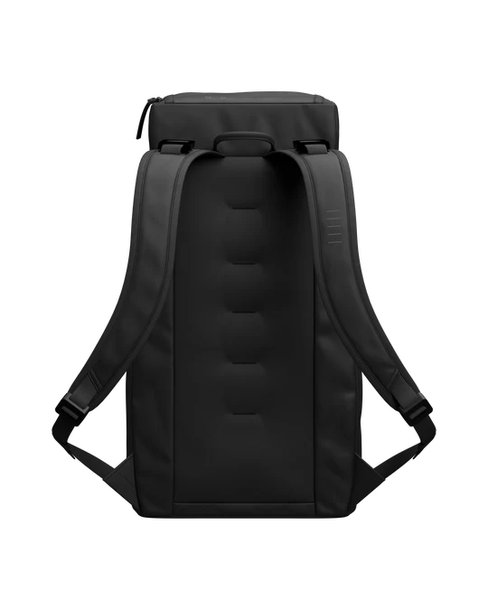 D_b_ | Hugger Backpack 25L 1