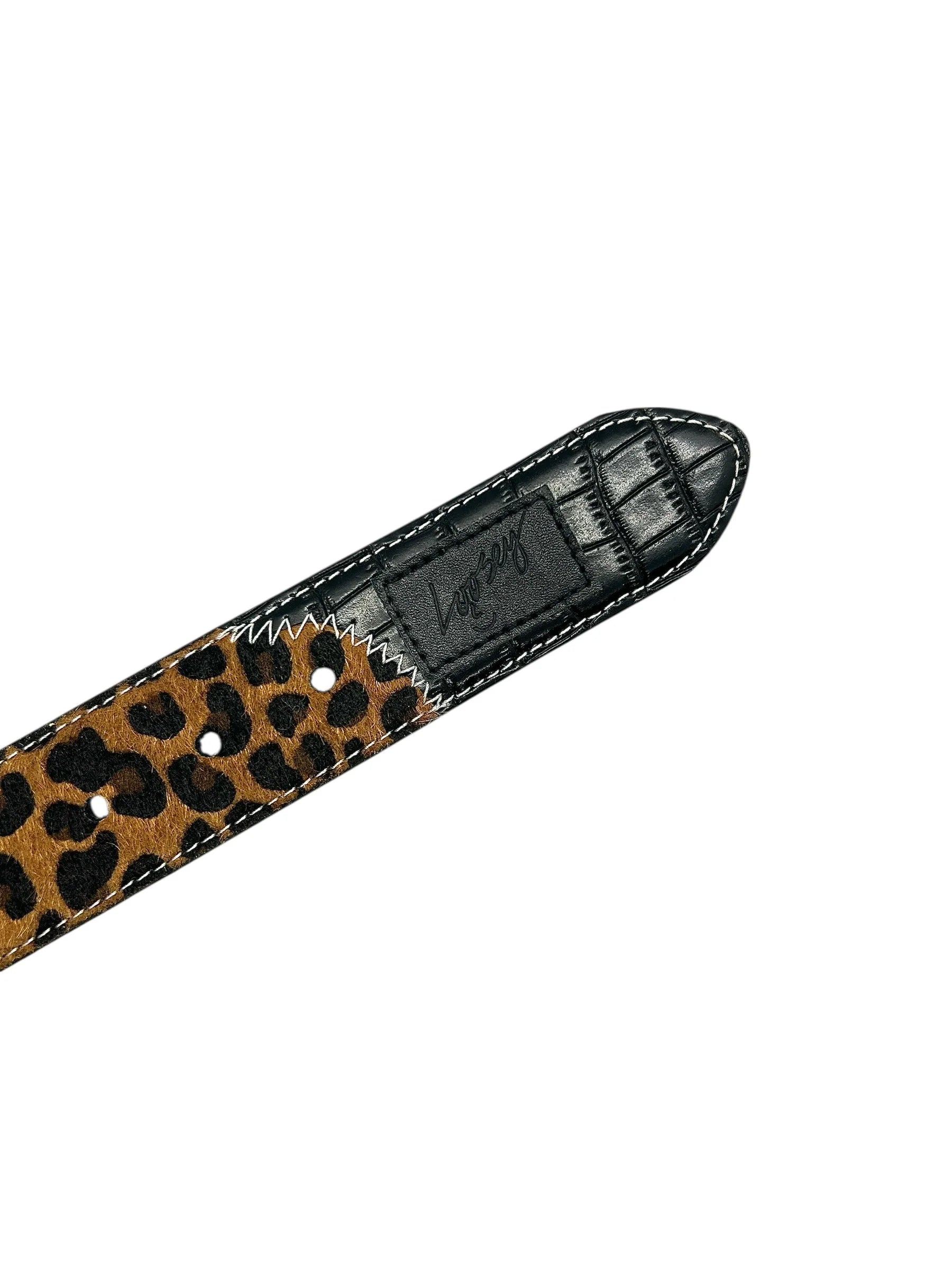Loosey Premium Croc Belt in Cheetah print, buckle detail
