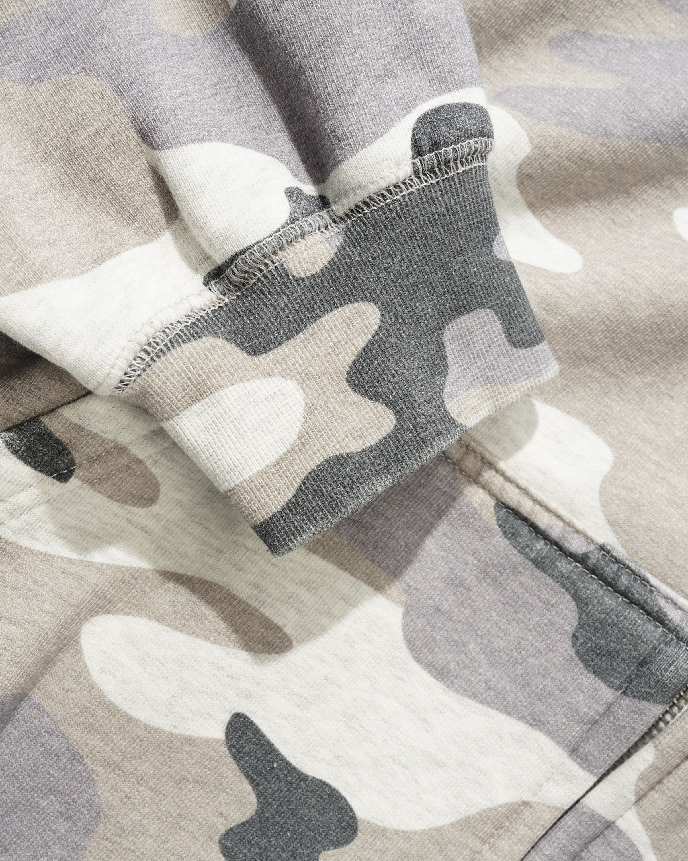 Butter Goods Stretch Zip-Thru Hood – Snow Camo