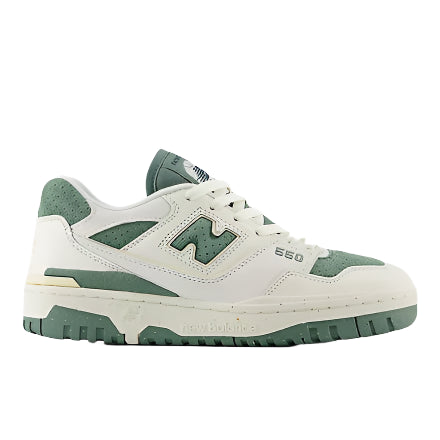 New Balance | W's 550 Sea Salt/Dark Juniper