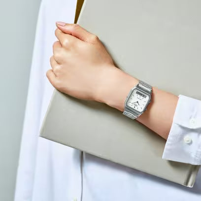 Casio AQ-230A white vintage Casio watch on wrist