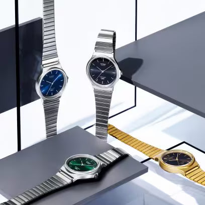 Casio MQ-24DA-2A – Silver/Blue Analog