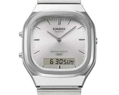 Casio AQ-240E-7A dial and LCD detail