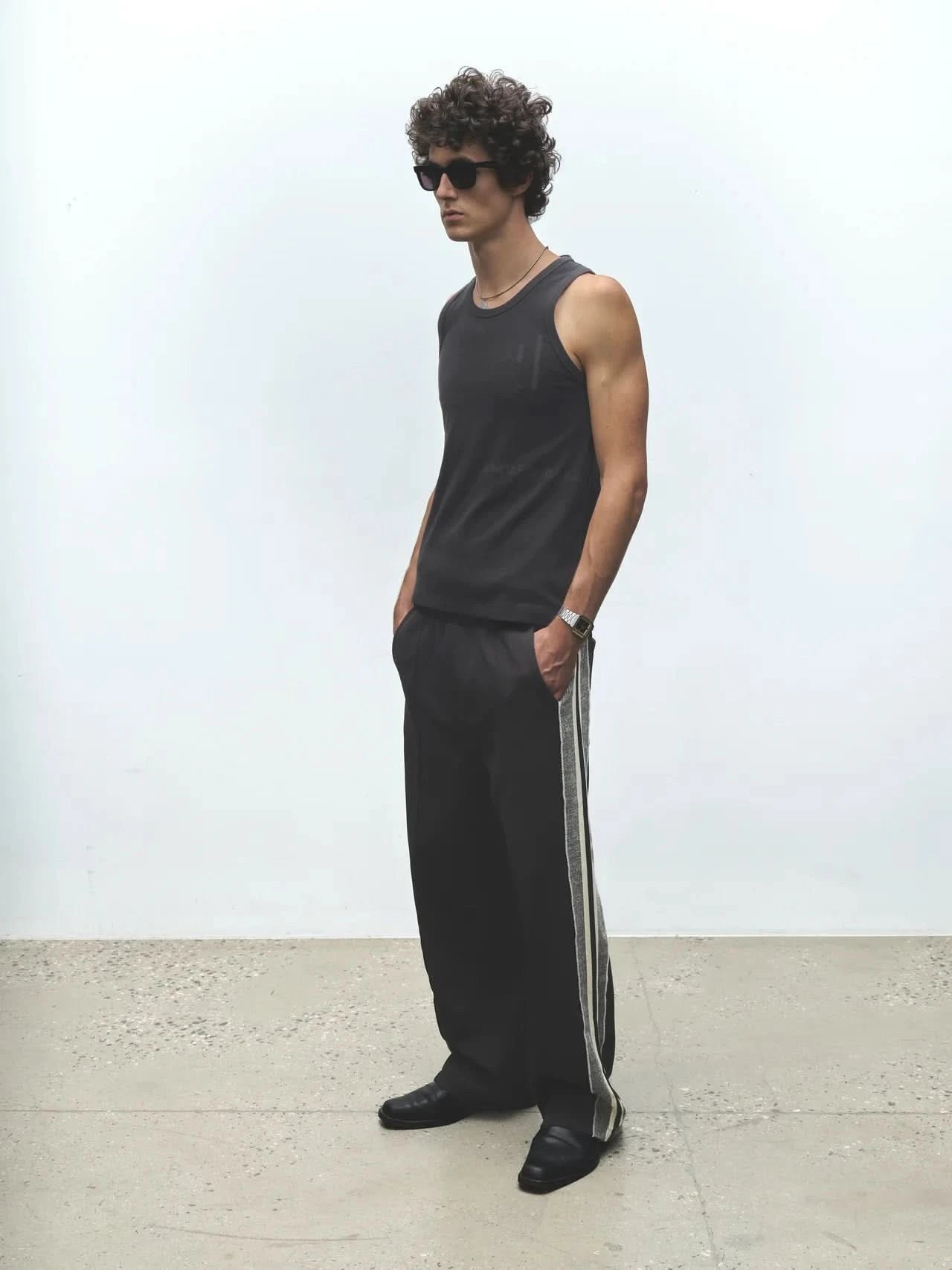 Jungles Jungles Burnout Tank - Black - Gallery Streetwear