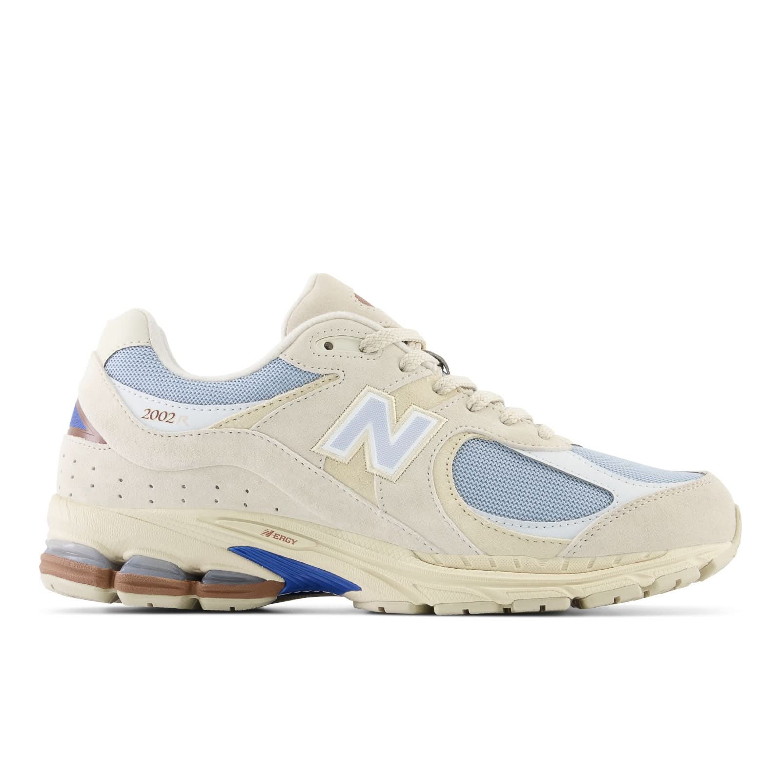 New Balance  2002R shoe Beige/Blue - Gallery Streetwear