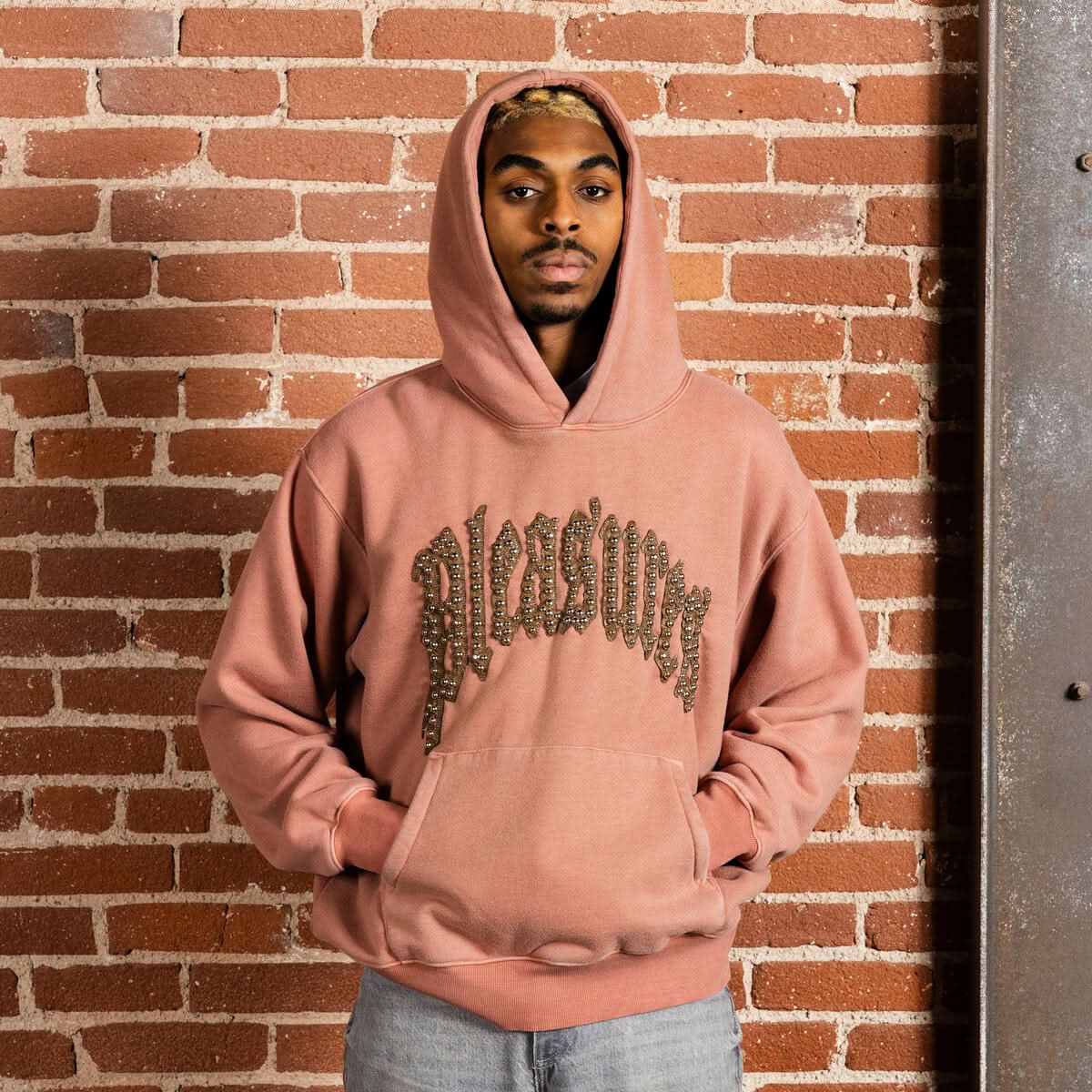 Pleasures | Twitch Hoodie Clay - Gallery Streetwear