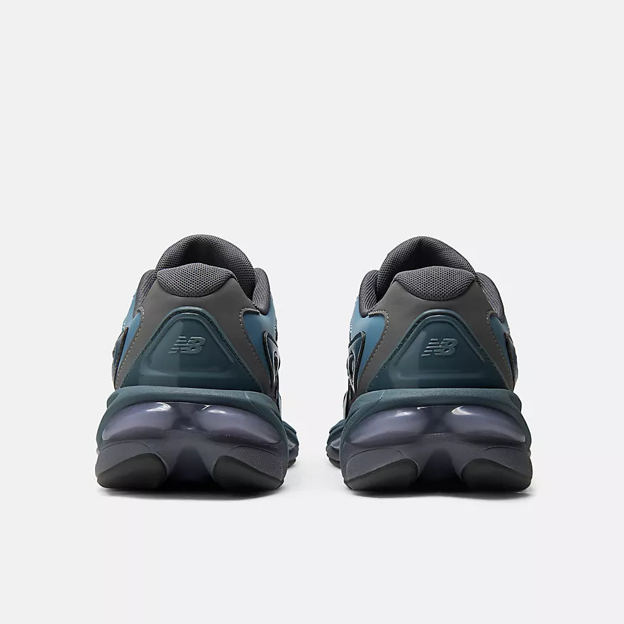 New Balance 983 Shadow Blue, rear heel view