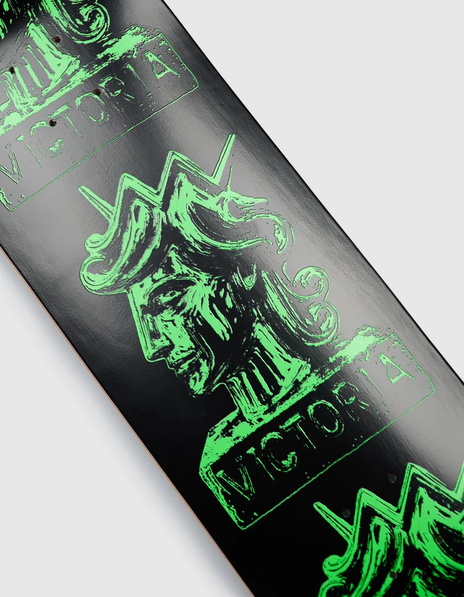 Victoria HK QH Statue Board - 8.5" - Gallery Streetwear